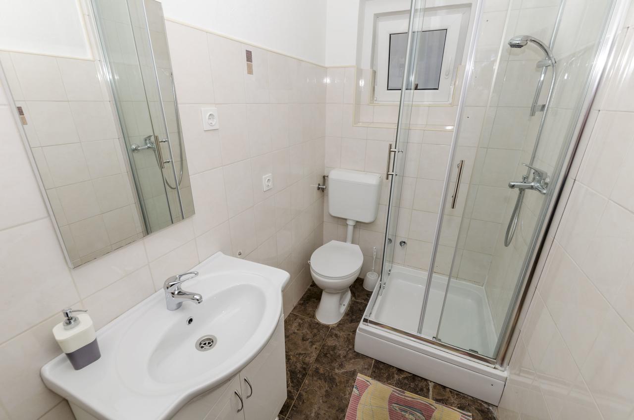 Apartments Katica Primosten Exterior photo