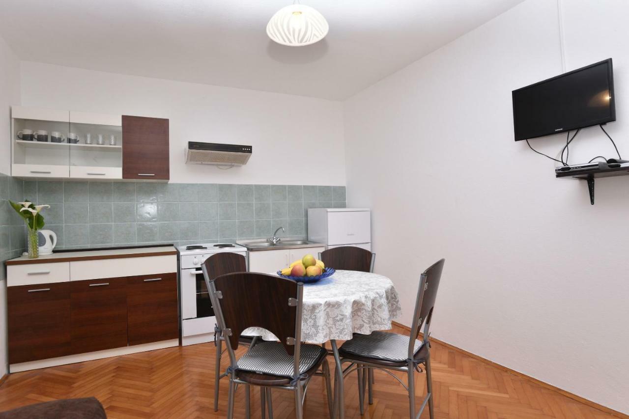 Apartments Katica Primosten Exterior photo
