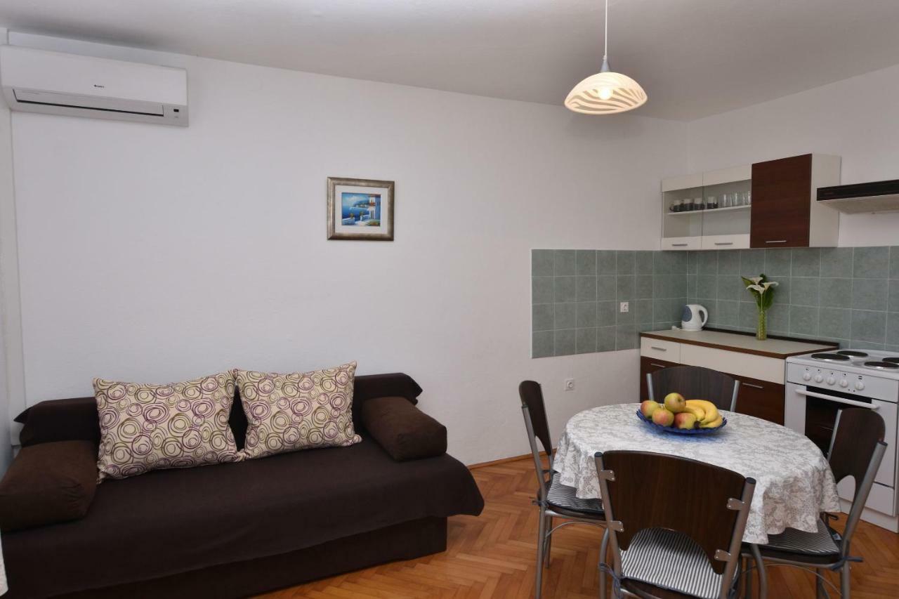 Apartments Katica Primosten Exterior photo